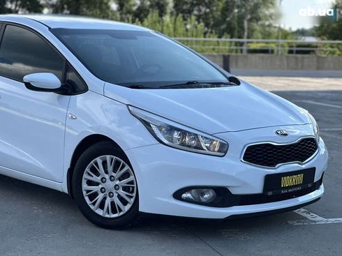 Kia Cee'd 2013 - фото 9