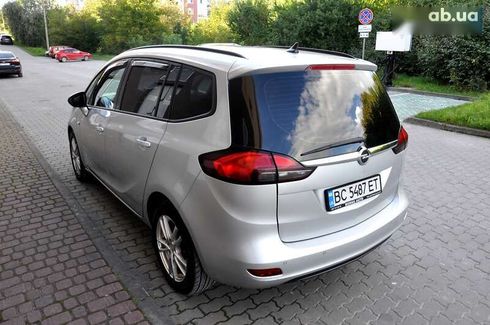 Opel Zafira 2013 - фото 12