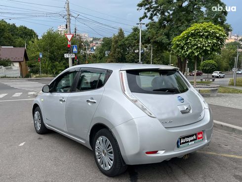 Nissan Leaf 2014 серый - фото 8