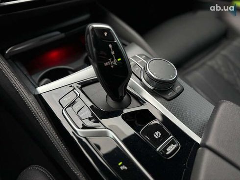 BMW 5 серия 2020 - фото 16