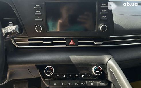 Hyundai Elantra 2021 - фото 22