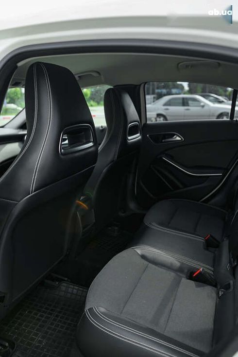 Mercedes-Benz A-Класс 2016 - фото 28