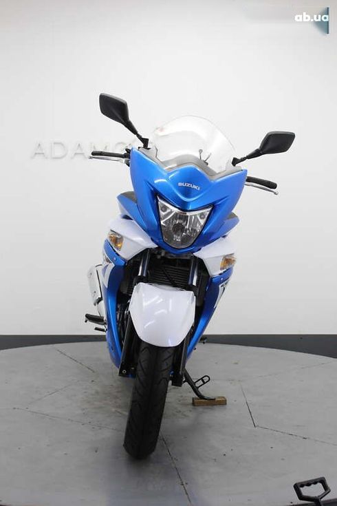 Suzuki GSR 2017 - фото 7