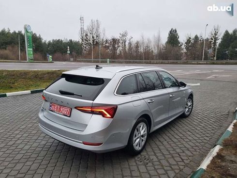 Skoda Octavia 2021 - фото 14