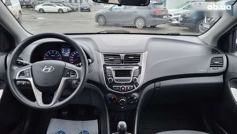 Hyundai Accent 2019 - фото 18