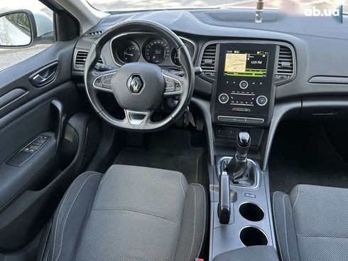 Renault Megane 2018 - фото 21