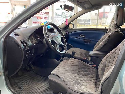 Mitsubishi Carisma 2003 - фото 17