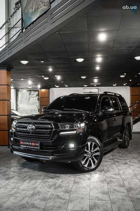 Toyota Land Cruiser 2018 - фото 5