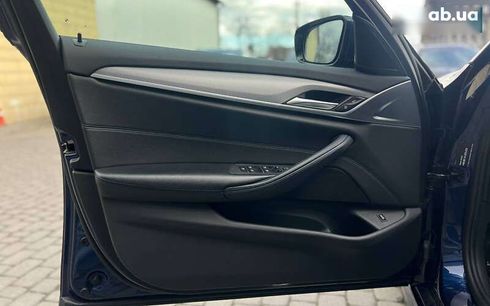 BMW 5 серия 2017 - фото 9