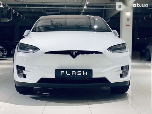 Tesla Model X 2020 - фото 2