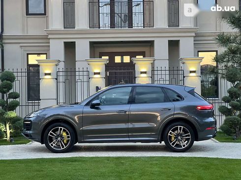 Porsche Cayenne 2018 - фото 21