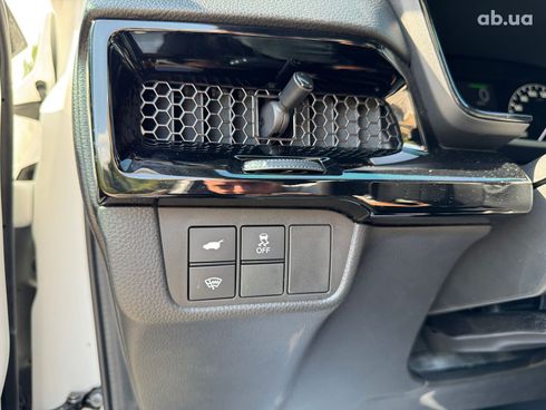 Honda CR-V 2023 белый - фото 25