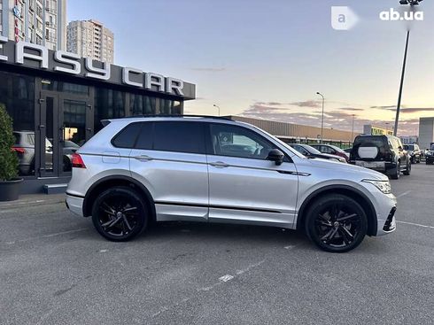 Volkswagen Tiguan 2022 - фото 16