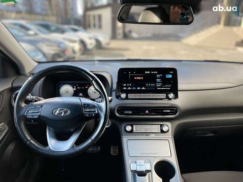 Hyundai Kona Electric 2021 - фото 11