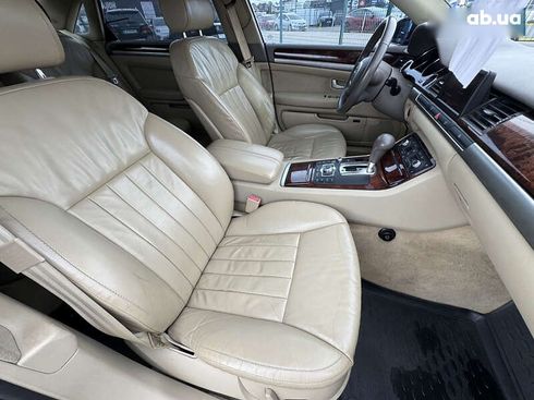 Audi A8 2006 - фото 30