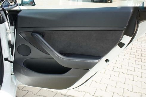 Tesla Model 3 2022 - фото 29