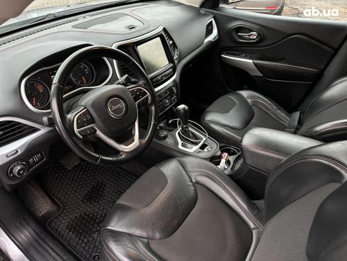Jeep Cherokee 2018 серый - фото 89