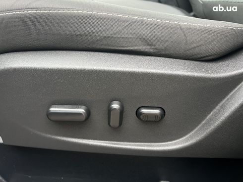 Ford Escape 2018 черный - фото 15