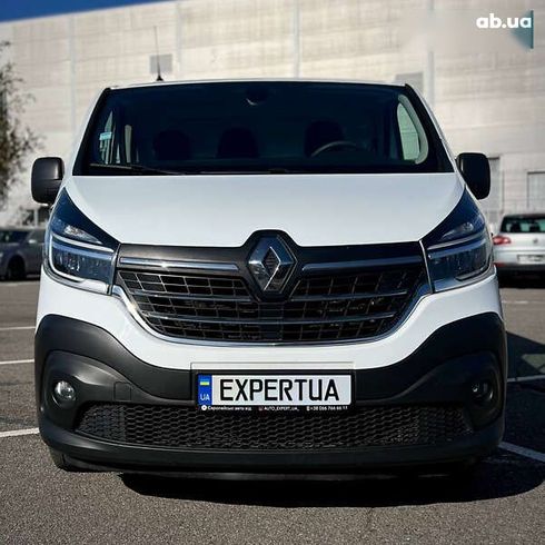 Renault Trafic 2021 - фото 8