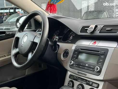 Volkswagen passat b6 2005 коричневый - фото 24