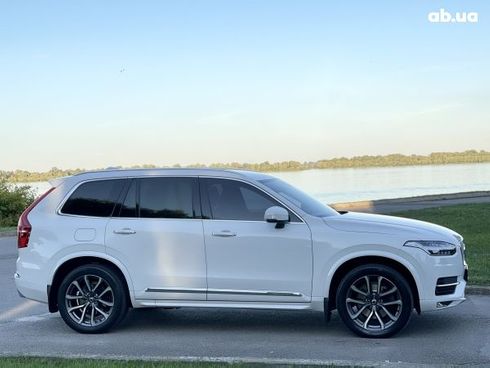 Volvo XC90 2017 - фото 8