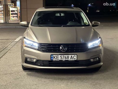 Volkswagen Passat 2015 - фото 15