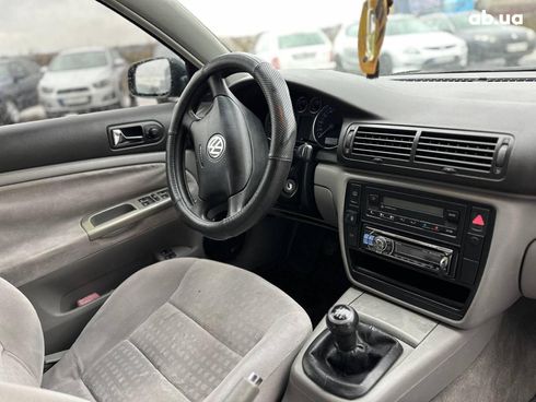 Volkswagen passat b5 2001 зеленый - фото 28