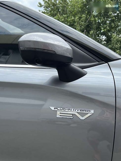 Mitsubishi Outlander 2023 - фото 10