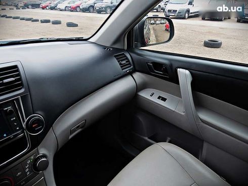 Toyota Highlander 2013 - фото 13