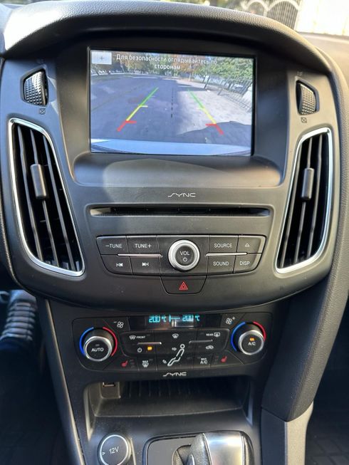 Ford Focus 2017 белый - фото 3