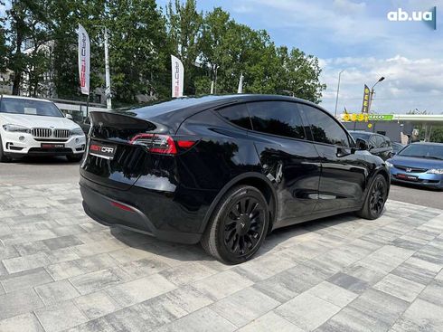 Tesla Model Y 2021 - фото 13