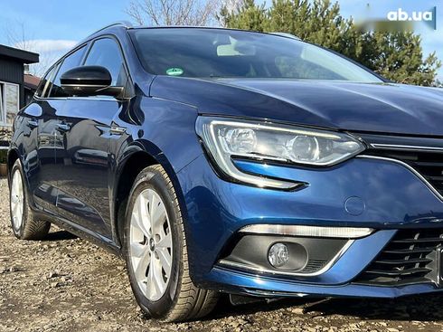 Renault Megane 2019 - фото 10