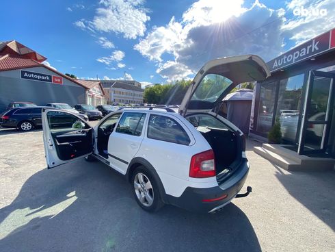 Skoda octavia a5 combi scout 2010 белый - фото 33