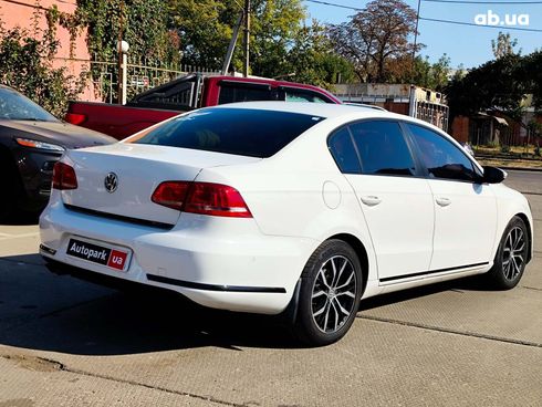 Volkswagen passat b7 2012 белый - фото 8