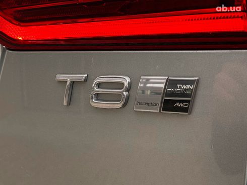 Volvo XC60 2018 серый - фото 11