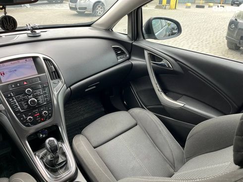Opel Astra 2011 черный - фото 16
