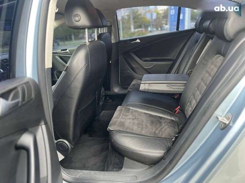 Volkswagen Passat 2009 - фото 17