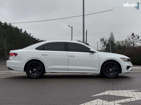 Volkswagen Passat 2019 - фото 8