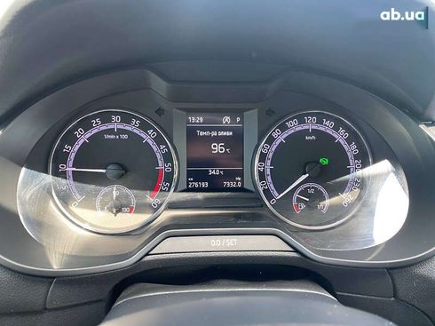 Skoda Octavia 2020 - фото 21