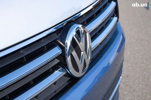 Volkswagen Multivan 2017 - фото 10