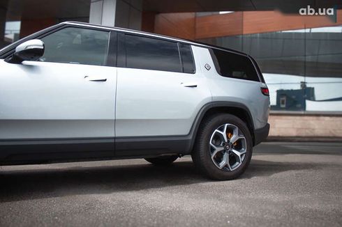 Rivian R1S 2023 - фото 24