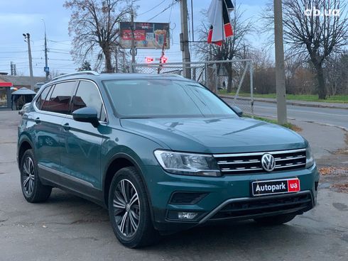 Volkswagen Tiguan 2019 синий - фото 3