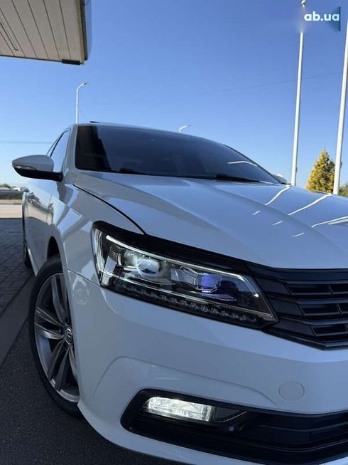 Volkswagen Passat 2017 - фото 3