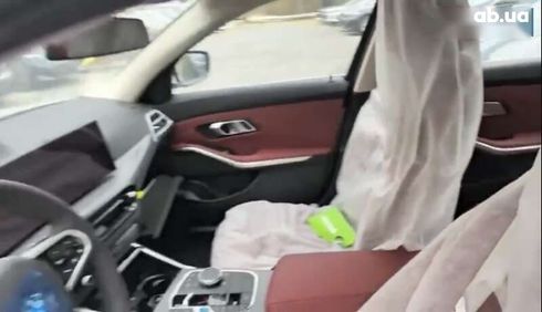 BMW i3 2025 - фото 2