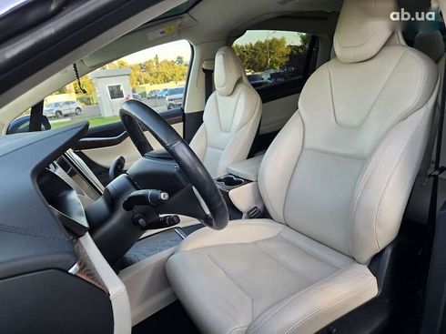 Tesla Model X 2018 - фото 30