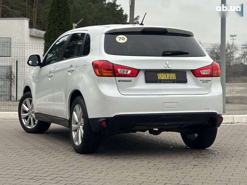 Mitsubishi Outlander 2015 - фото 18