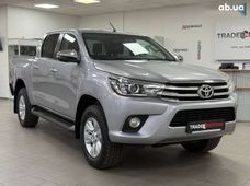 Продажа б/у Toyota Hilux 2018 года - купить на Автобазаре
