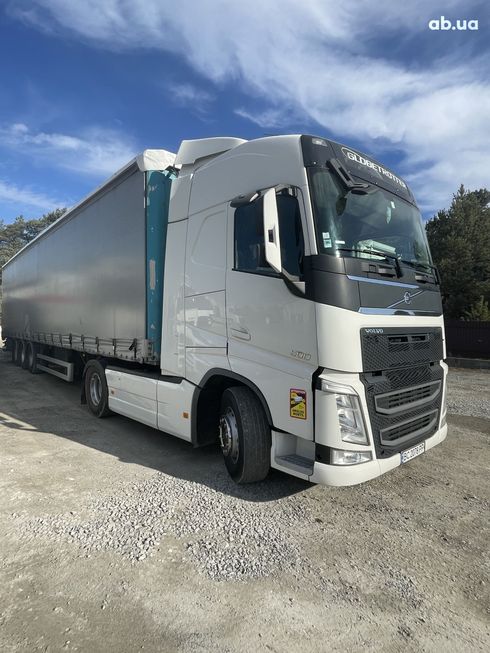 Volvo FH 13 2015 белый - фото 3