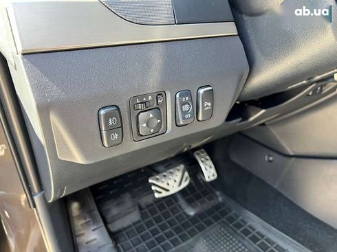 Mitsubishi Pajero Wagon 2018 - фото 15