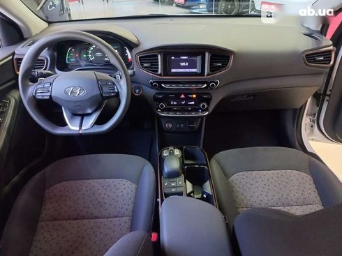 Hyundai Ioniq 2017 - фото 12